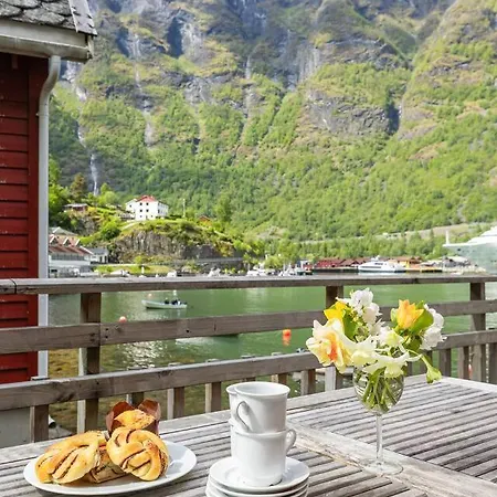 Fretheim Fjordhytter *